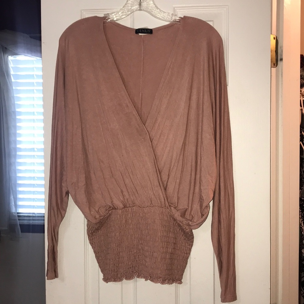 Venus Scoopneck LongSleeve Blouse